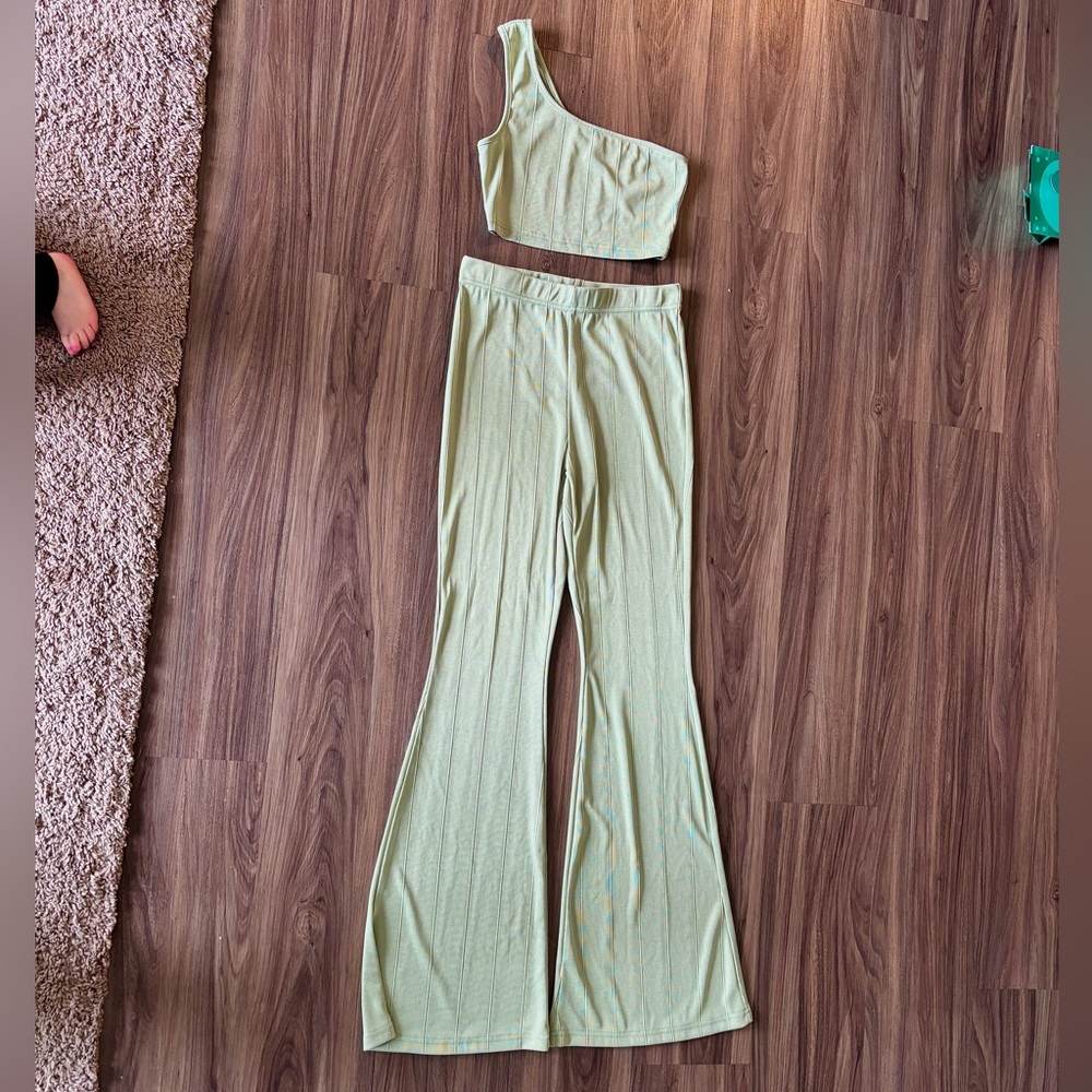 One-Shoulder Green Two Piece with Flare Pants